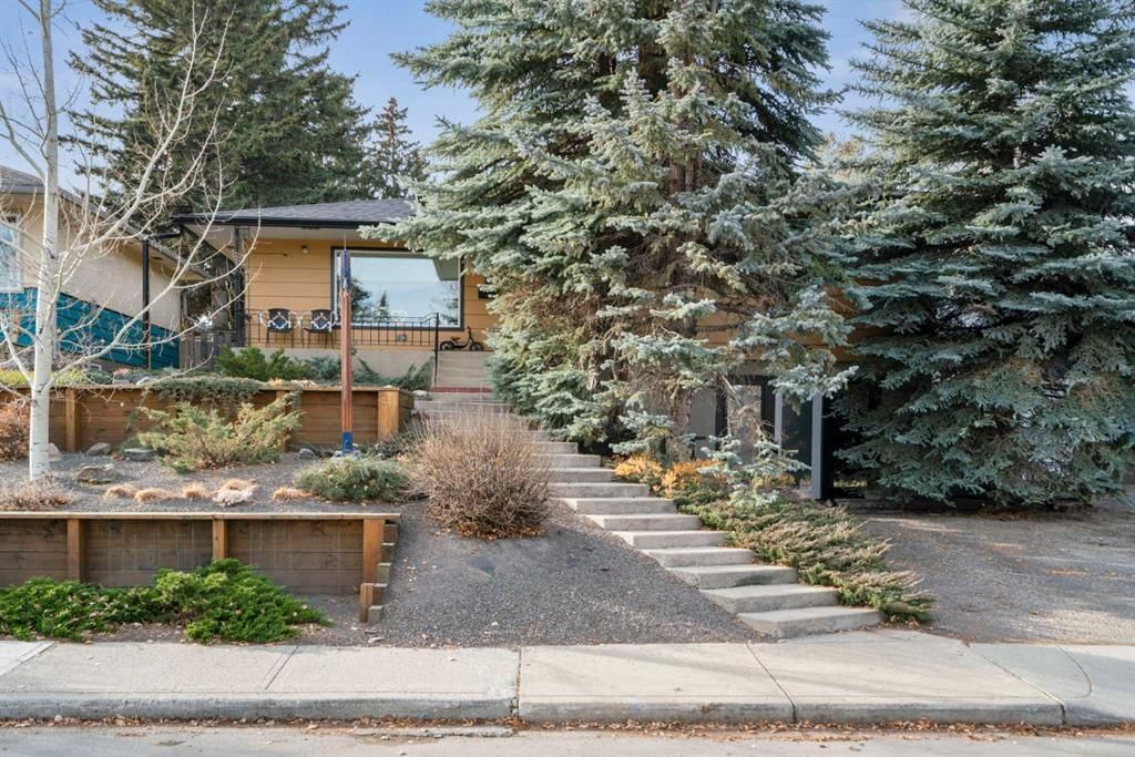 7 Creston Crescent NW, Calgary — main listing photo