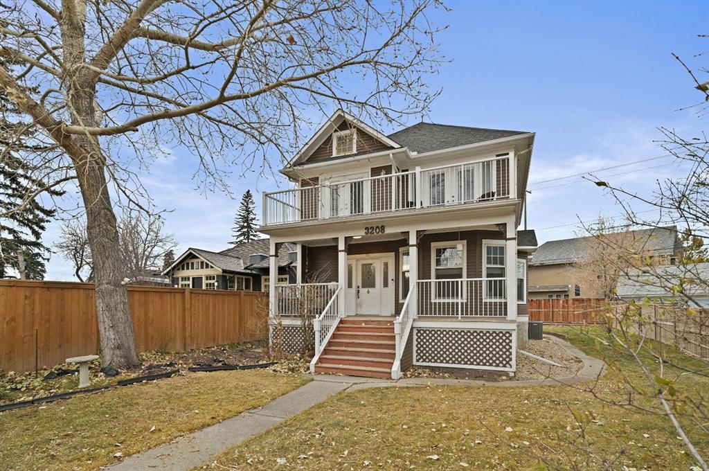3208 Parkdale Boulevard NW, Calgary — photo 2 of 27