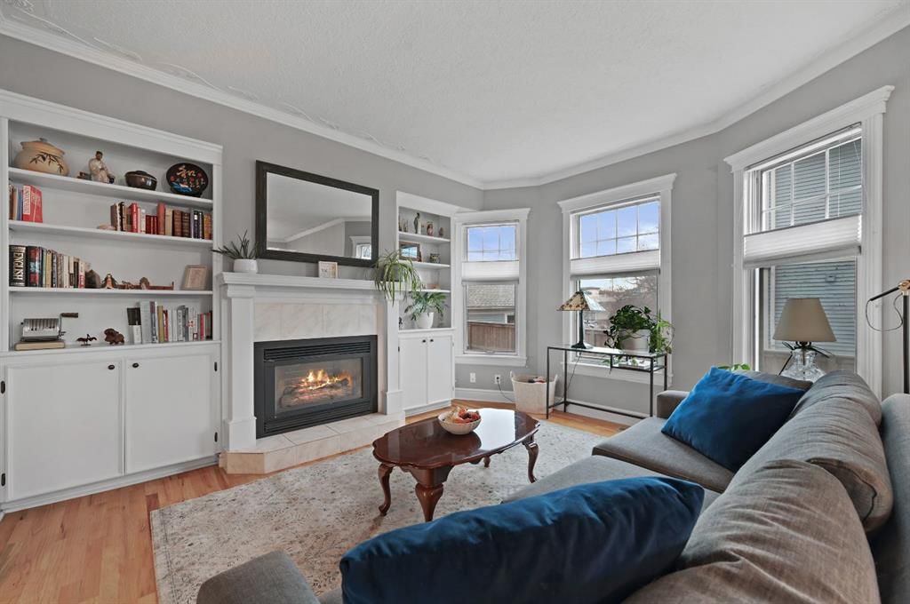 3208 Parkdale Boulevard NW, Calgary — photo 4 of 27