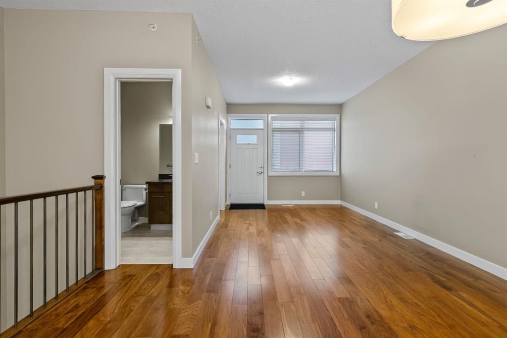 402, 476 14 Street NW, Calgary — photo 4 of 37
