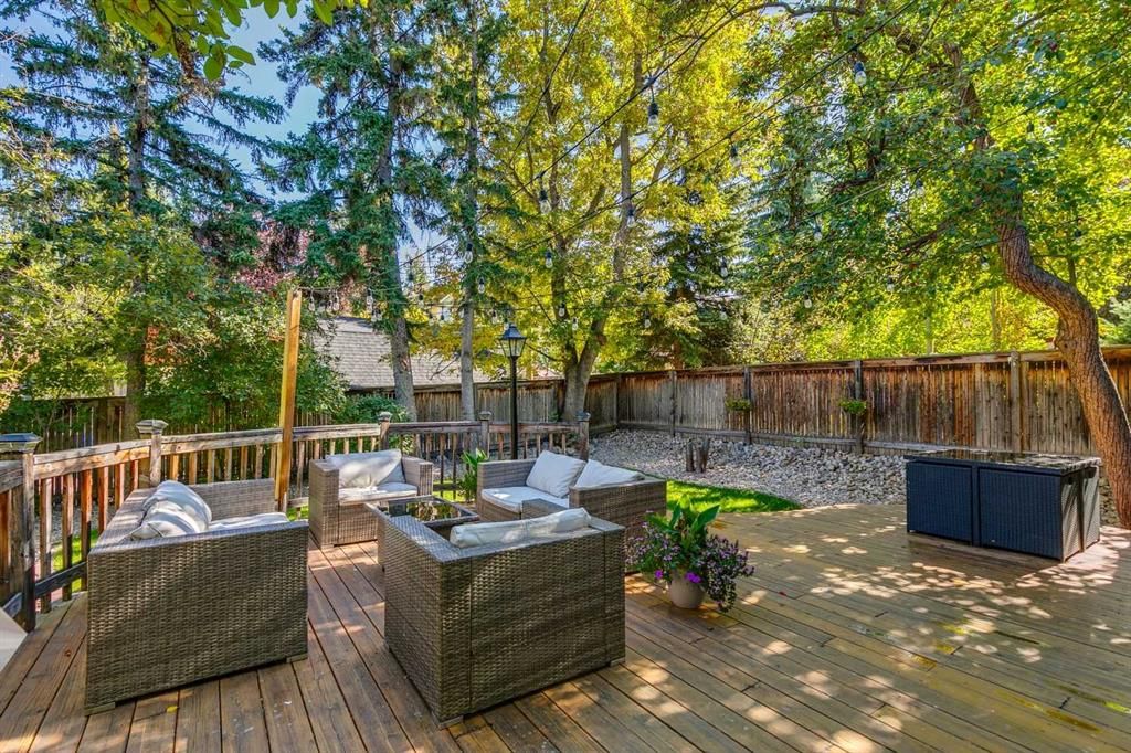 1912 11 Street SW, Calgary — photo 3 of 50