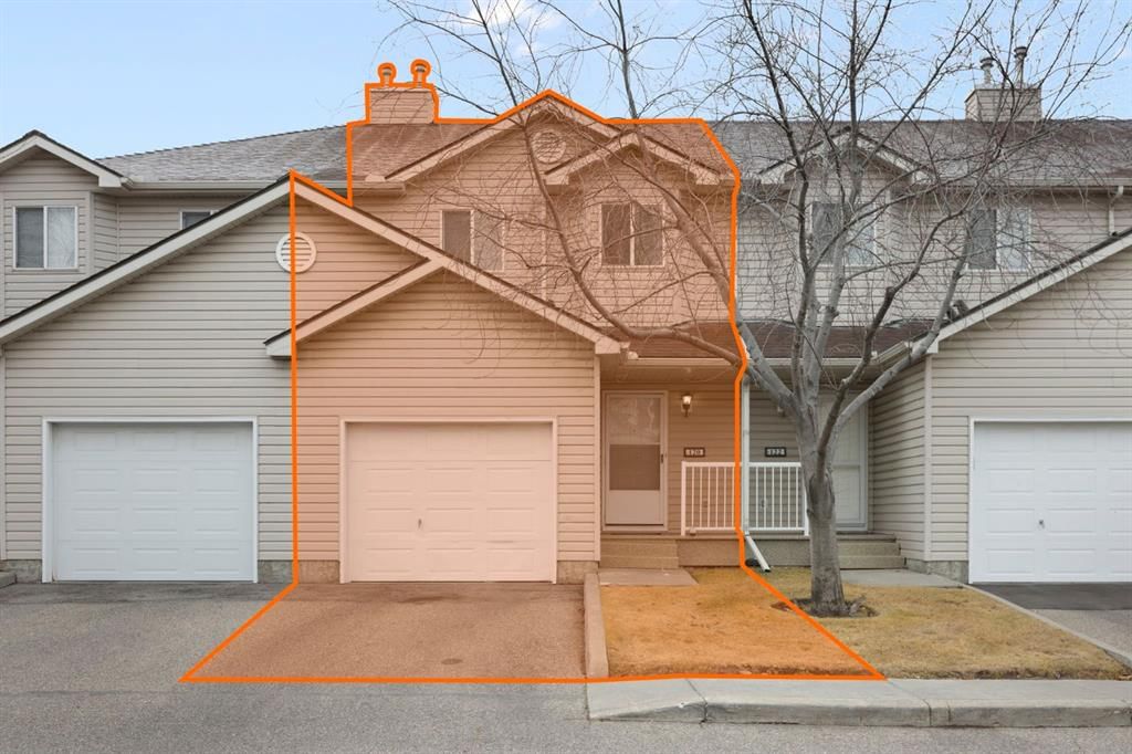 120 Douglas Glen Park SE, Calgary — photo 2 of 34