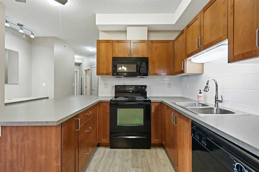 411, 162 Country Village Circle NE, Calgary — photo 3 of 29