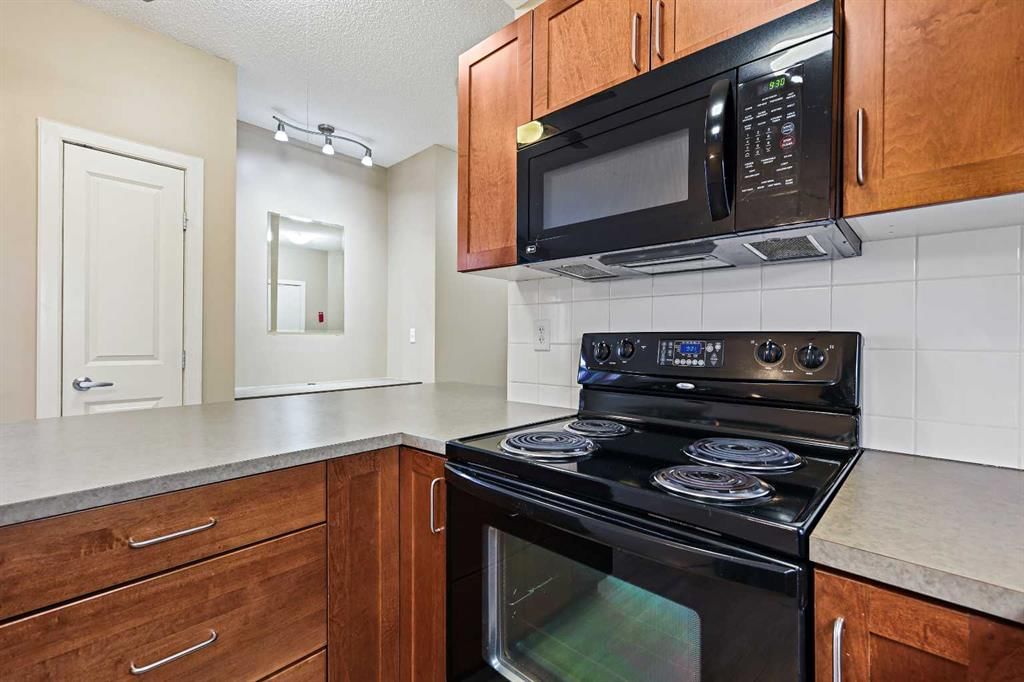 411, 162 Country Village Circle NE, Calgary — photo 4 of 29