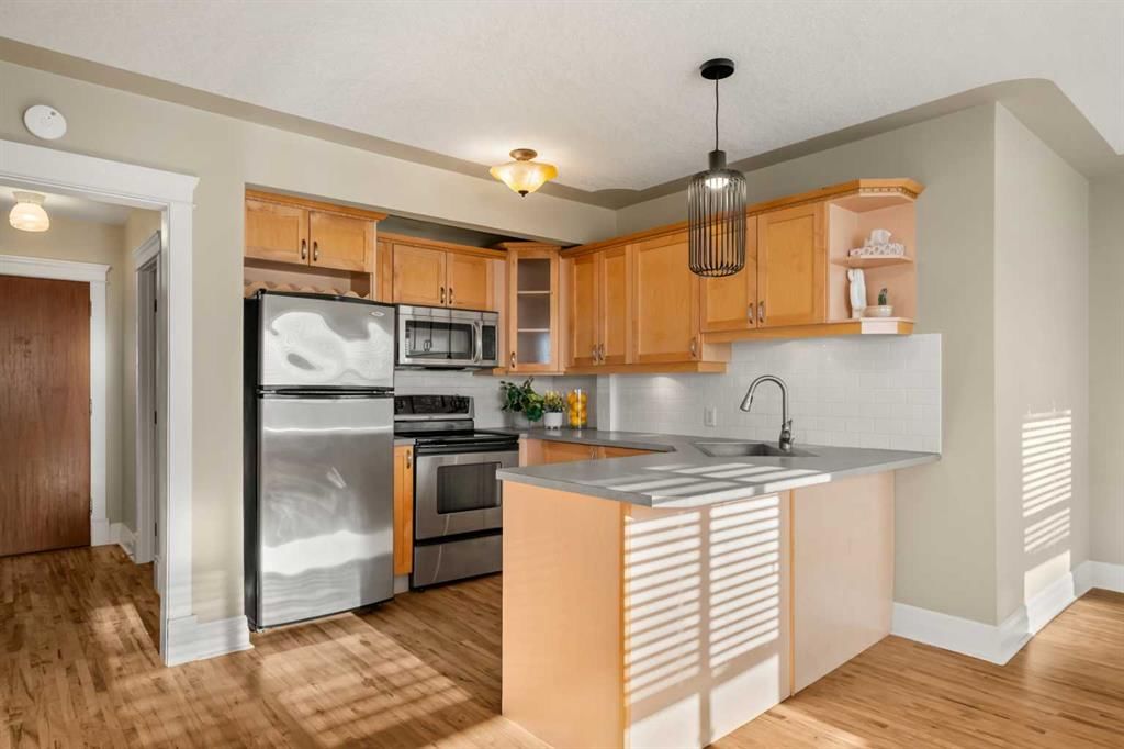 46, 330 19 Avenue SW, Calgary — photo 4 of 47