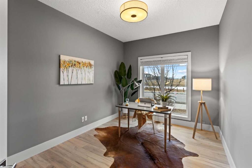 176 Aspen Summit Drive SW, Calgary — photo 4 of 47