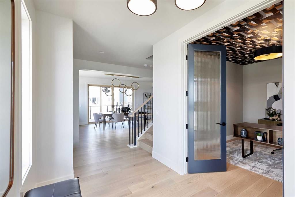 218 Aspen Summit Place SW, Calgary — photo 4 of 44