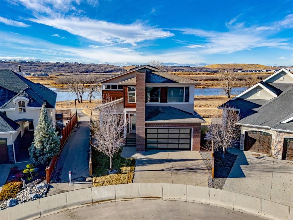 123 Cranbrook Circle SE, Calgary — main listing photo