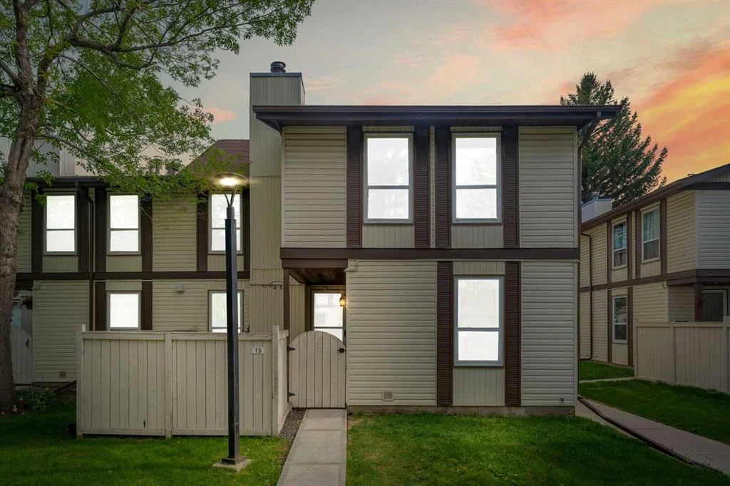 15, 3200 60 Street NE, Calgary — main listing photo