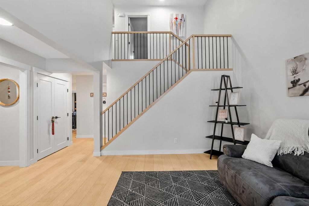 92 Deermeade Road SE, Calgary — photo 2 of 46