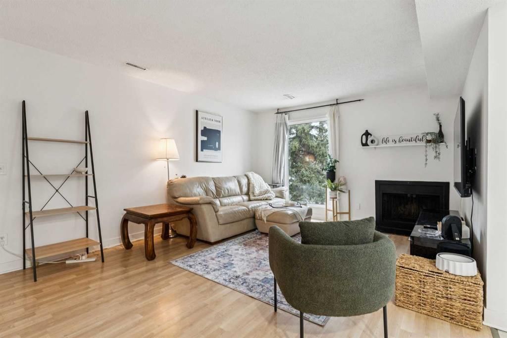 1003, 3500 Varsity Drive NW, Calgary — photo 5 of 27
