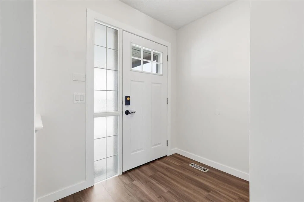82 Bridleridge Way SW, Calgary — photo 4 of 48