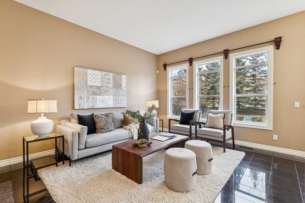 54 Discovery Ridge Gardens SW, Calgary — photo 4 of 37