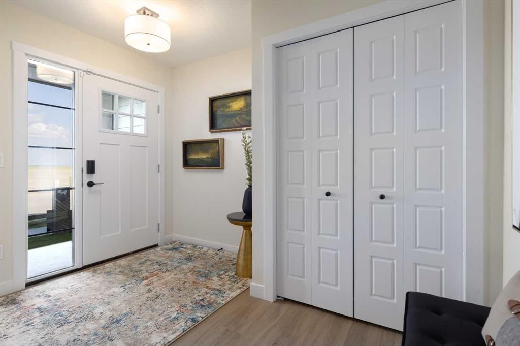 41 Wild Rose Way SE, Calgary — photo 4 of 36