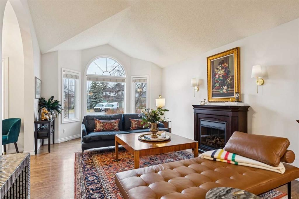 206 Signal Hill Point SW, Calgary — photo 4 of 43