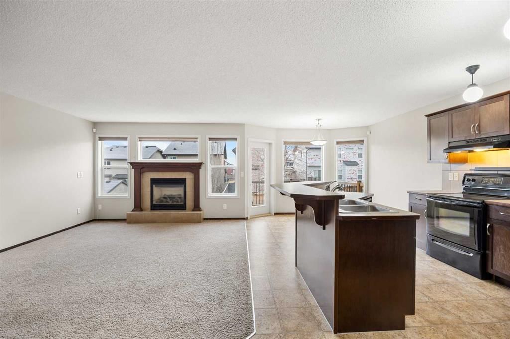 49 Sage Valley Manor NW, Calgary — photo 5 of 41