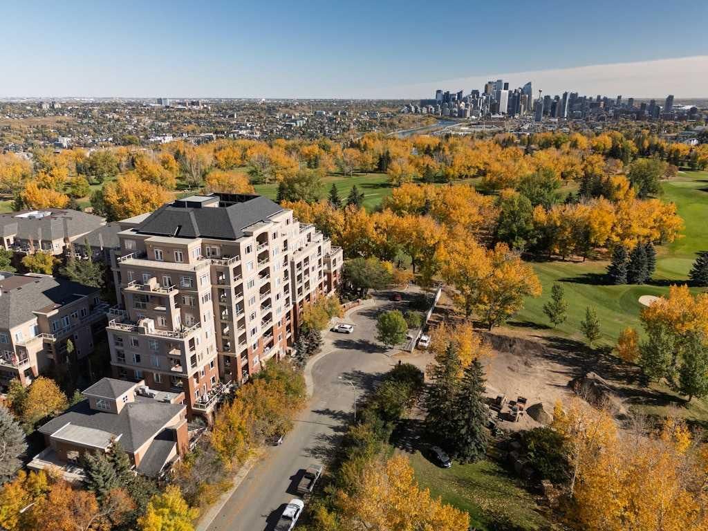 3301, 24 Hemlock Crescent SW, Calgary — main listing photo