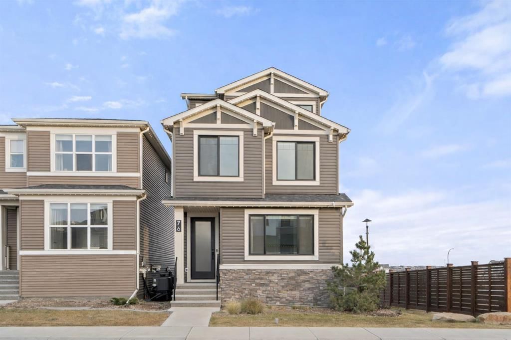 76 Lucas Common NW, Calgary — main listing photo