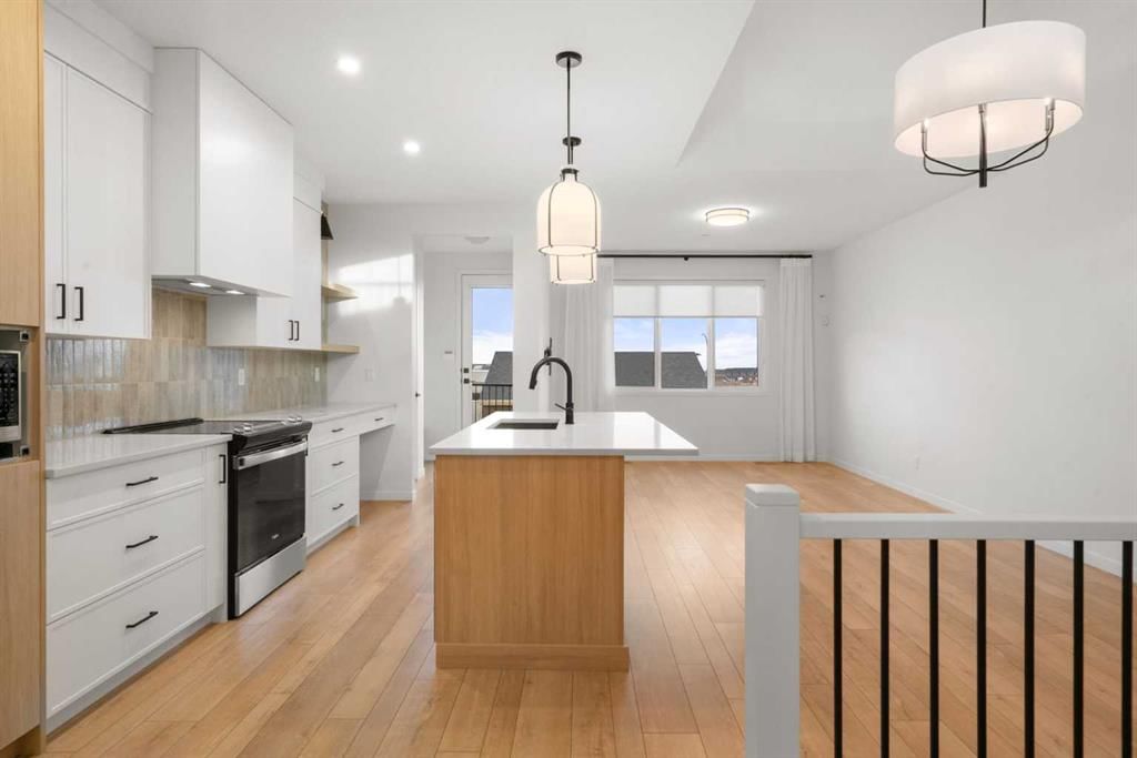 76 Lucas Common NW, Calgary — photo 3 of 50