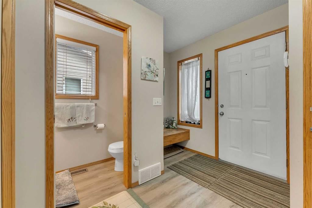 172 Covehaven Road NE, Calgary — photo 2 of 29