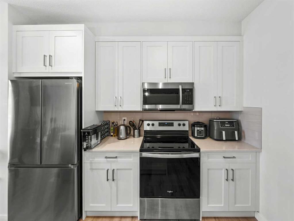 404, 25 Walgrove Walk SE, Calgary — photo 3 of 21