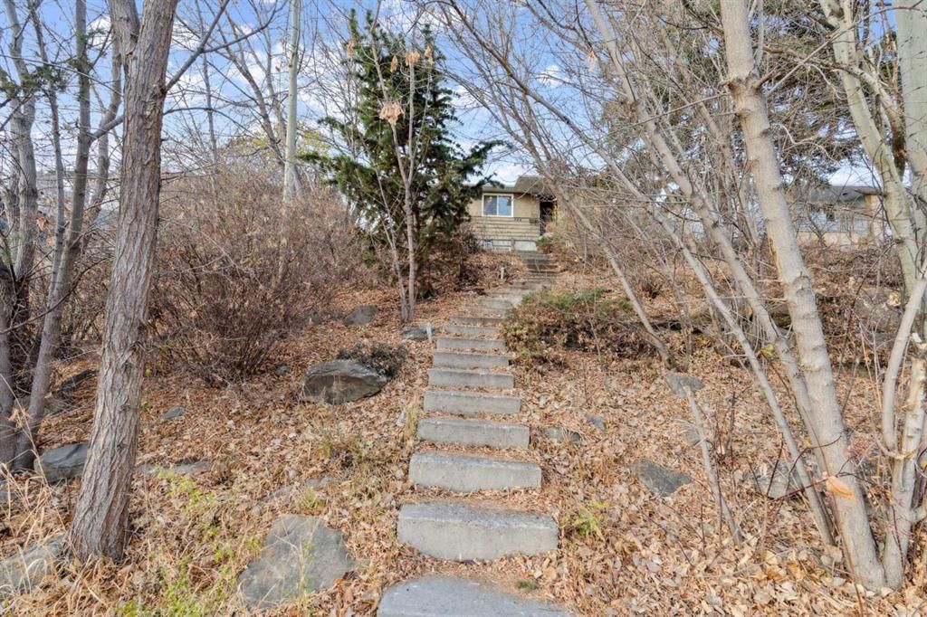 844 Bridge Crescent NE, Calgary — photo 5 of 22