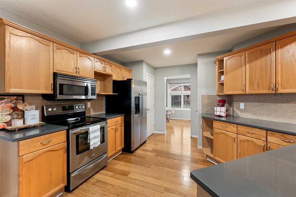 146 Copperstone Grove SE, Calgary — photo 4 of 48