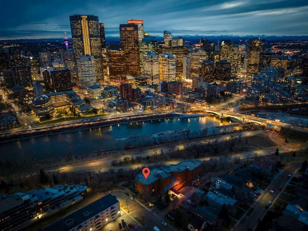 2D, 215 2 Street NE, Calgary — main listing photo