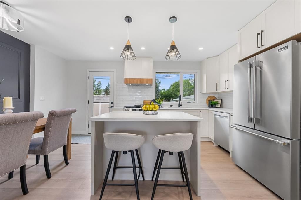 9519 2 Street SE, Calgary — photo 4 of 44