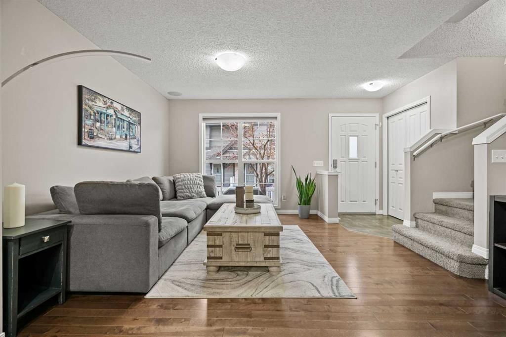 162 New Brighton Villas SE, Calgary — photo 5 of 36