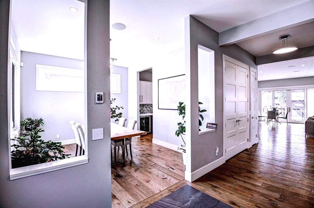 411 9 Street NE, Calgary — photo 3 of 50