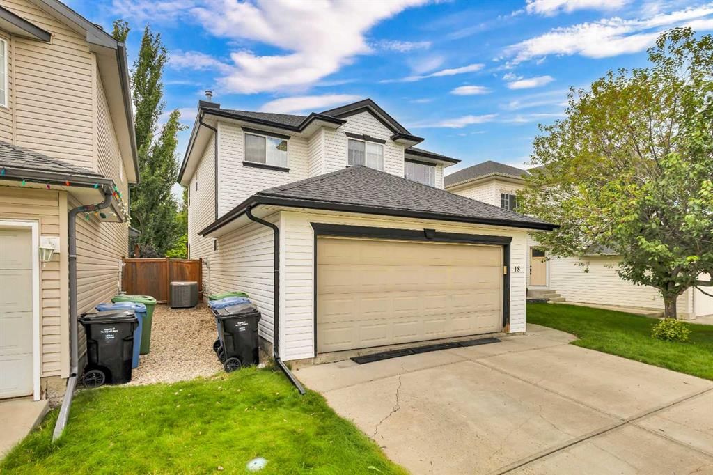 18 Shannon Square SW, Calgary — photo 3 of 42