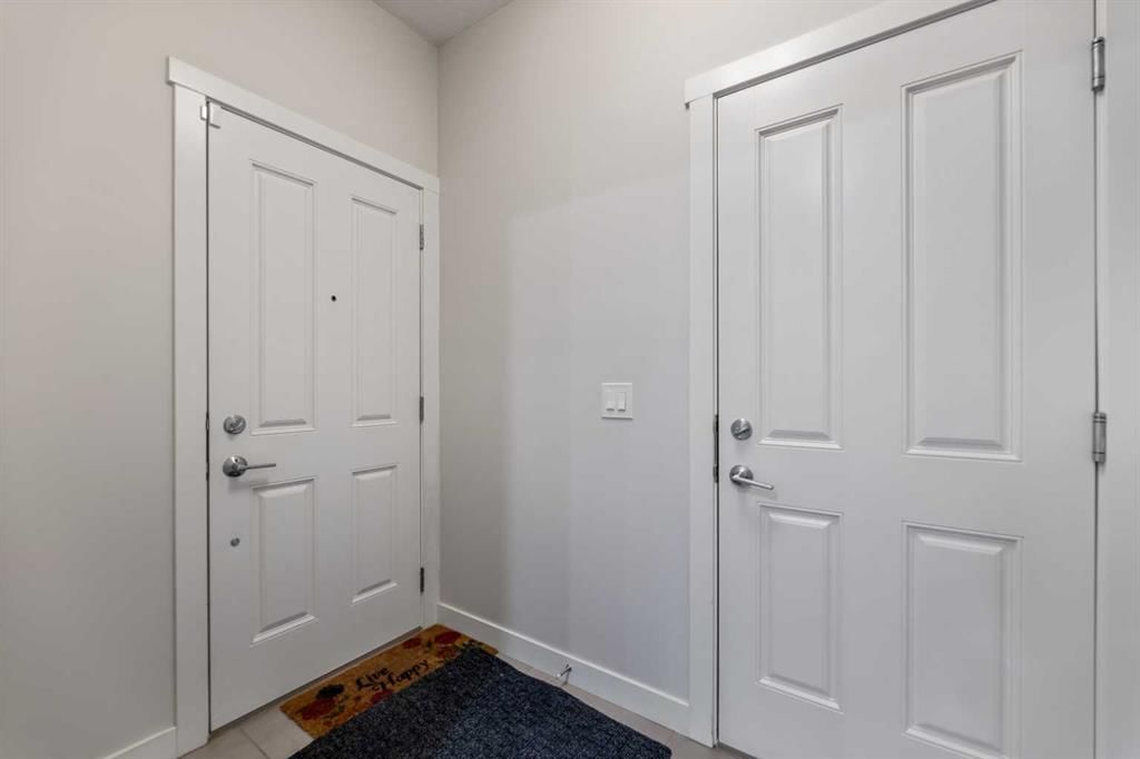 29 Saddlestone Link NE, Calgary — photo 3 of 27