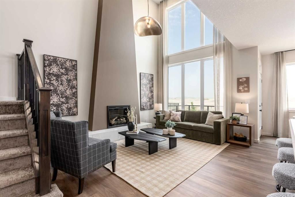 53 Royston Grove NW, Calgary — photo 4 of 21