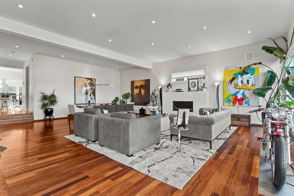 4712 Elbow Drive SW, Calgary — photo 3 of 50