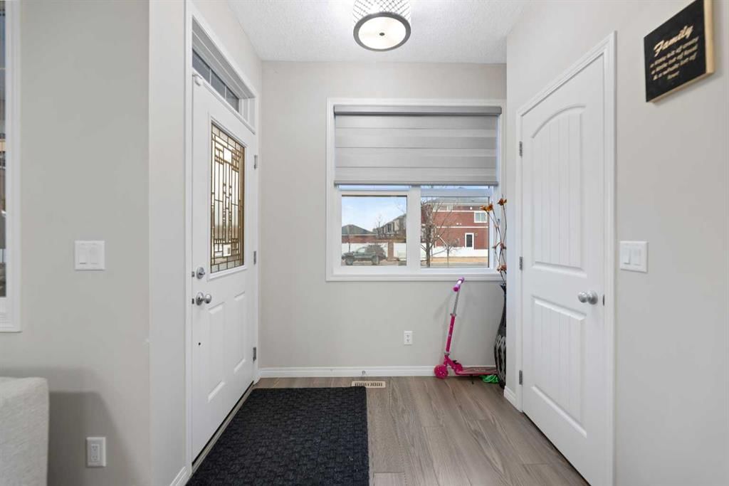 131 Redstone Boulevard NE, Calgary — photo 4 of 35