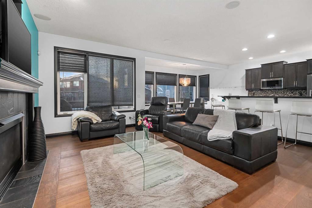 31 Royal Oak Circle NW, Calgary — photo 4 of 50