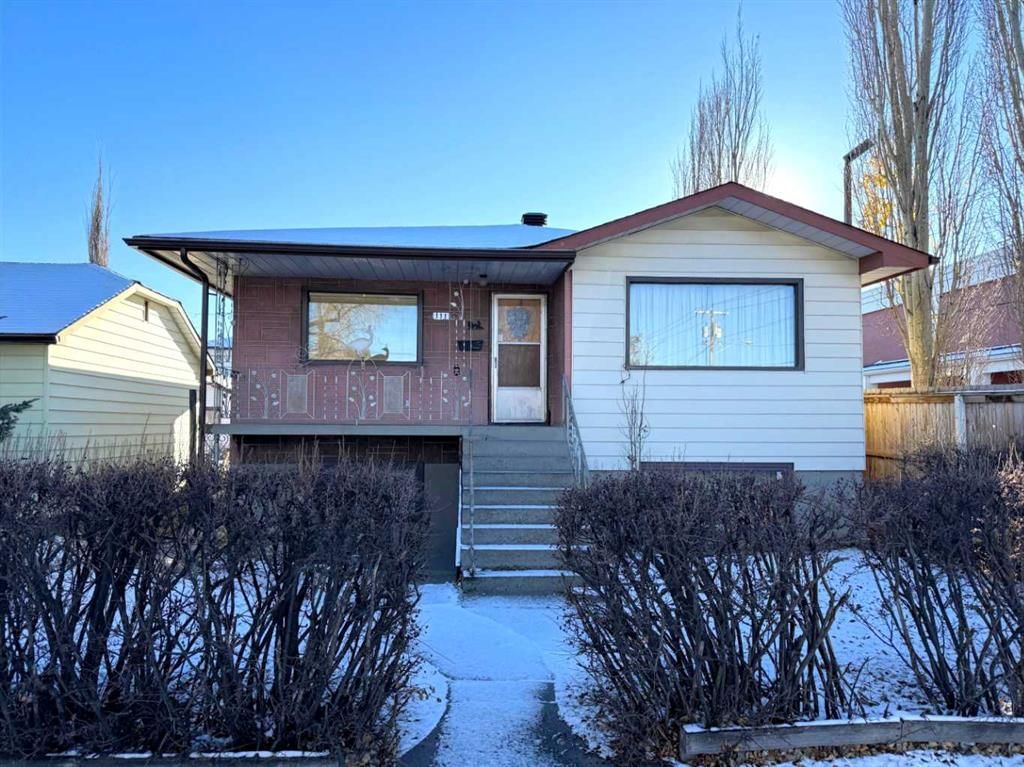 A 111, 111 27 Avenue NE, Calgary — main listing photo