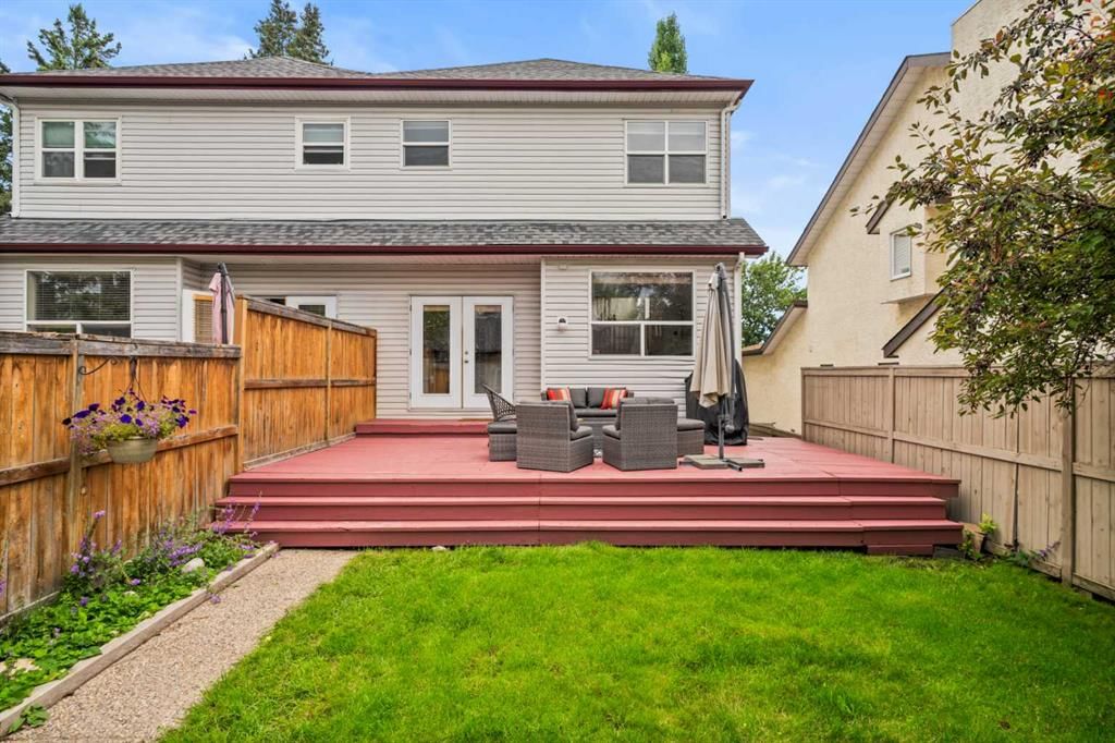 3111 39 Street SW, Calgary — photo 5 of 44