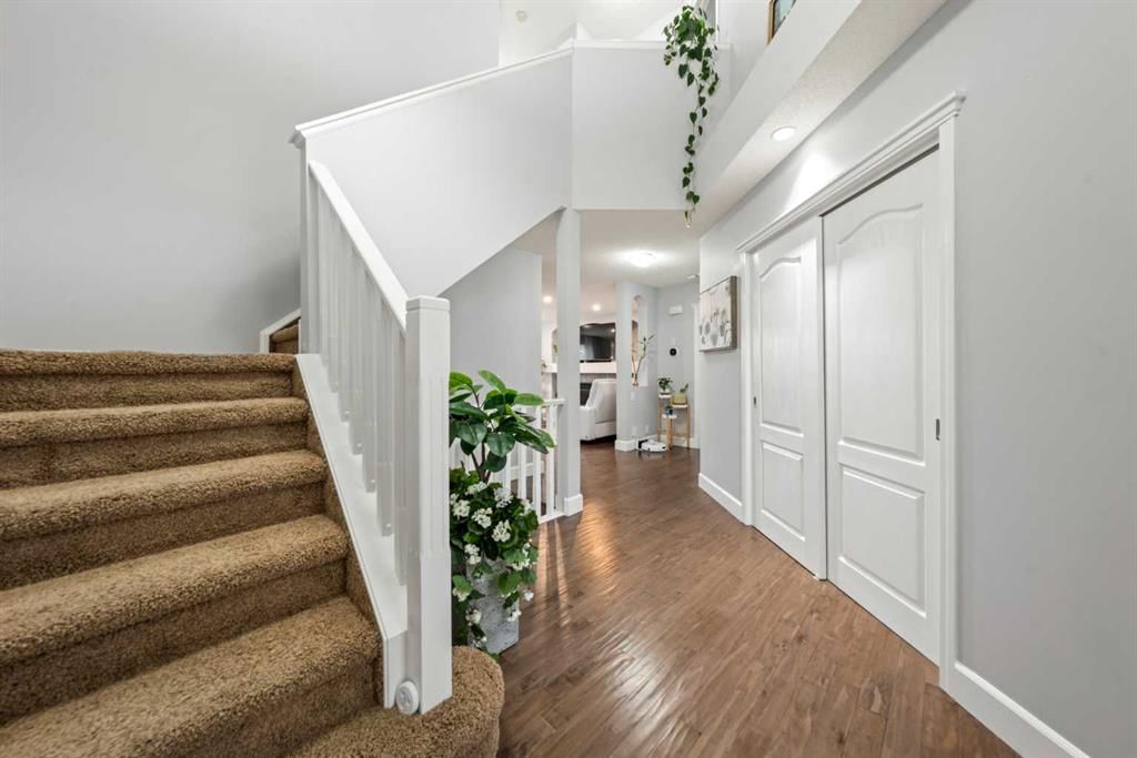 42 Tuscany Meadows Bay NW, Calgary — photo 2 of 33