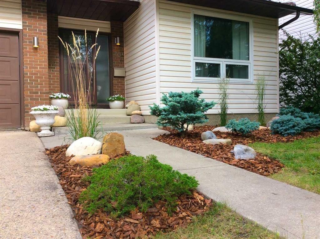 80 Woodglen Road SW, Calgary — photo 3 of 35