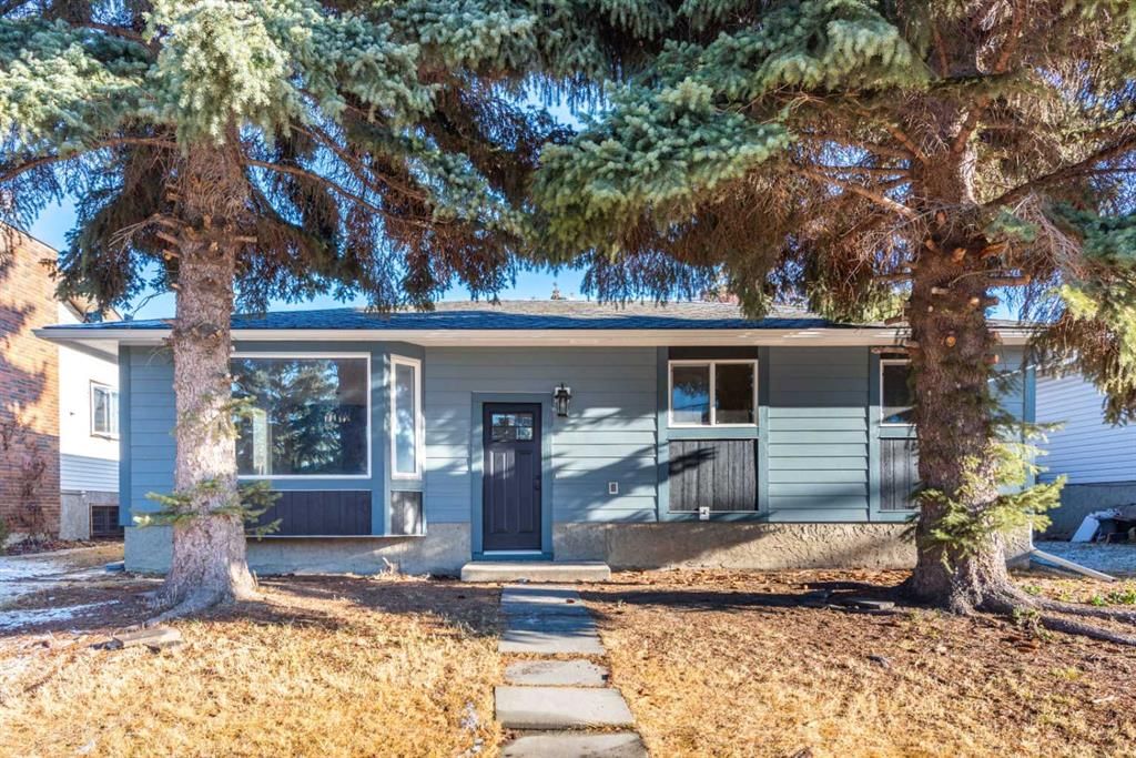 1736 41 Street NE, Calgary — main listing photo
