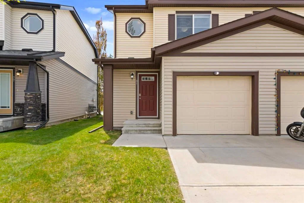 81 Copperpond Landing SE, Calgary — photo 3 of 36