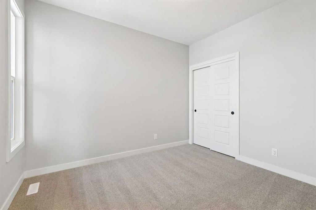 94 Heartwood Villas SE, Calgary — photo 4 of 49