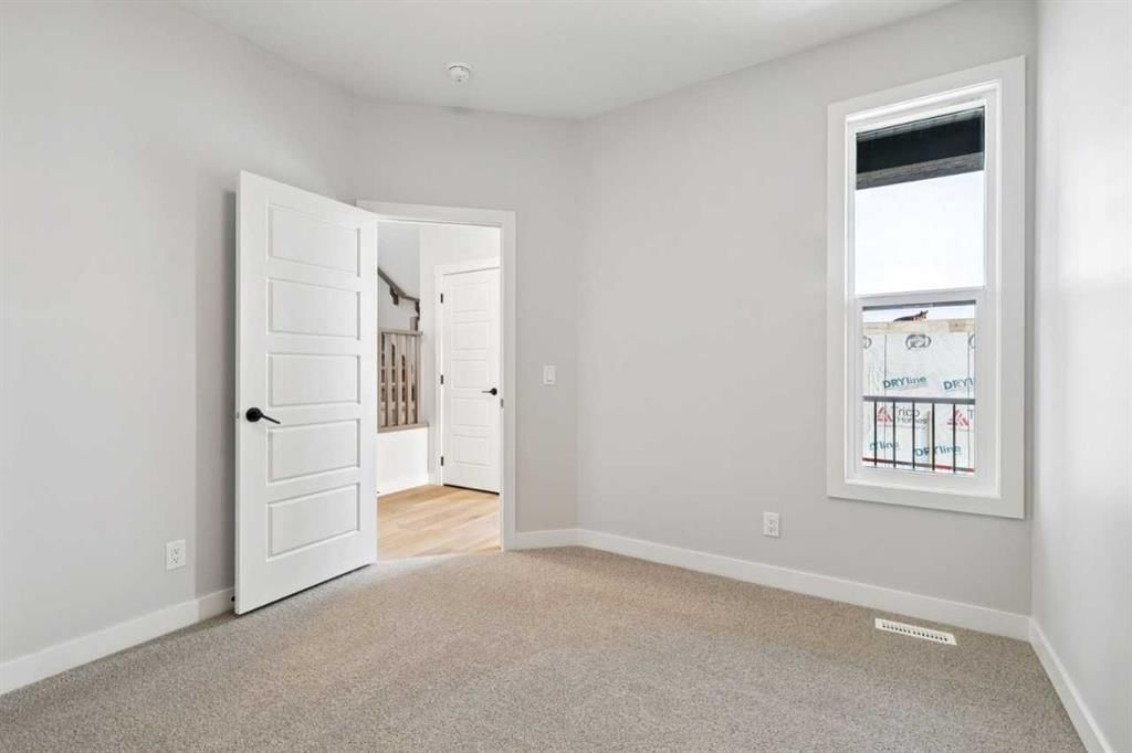 94 Heartwood Villas SE, Calgary — photo 5 of 49