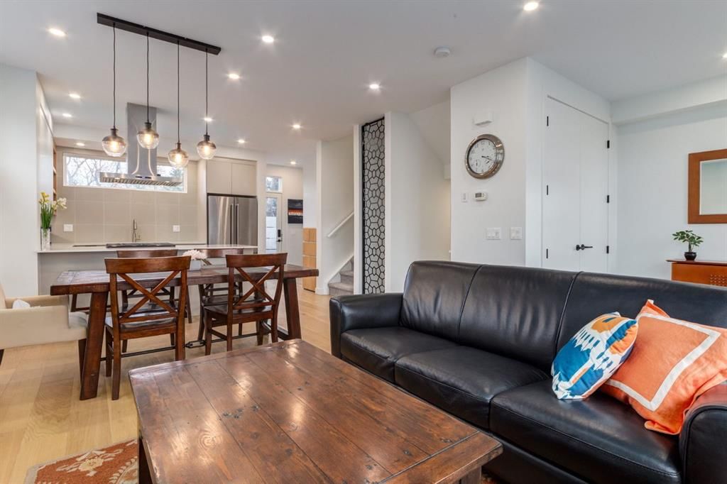 5016 17 Street SW, Calgary — photo 5 of 50