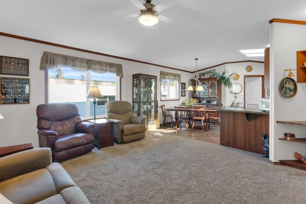113, 99 Arbour Lake Rd NW, Calgary — photo 3 of 34