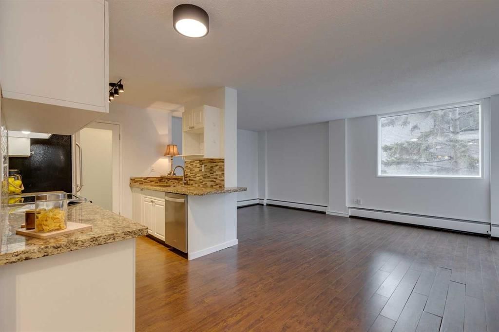 205, 715 15 Avenue SW, Calgary — photo 4 of 36