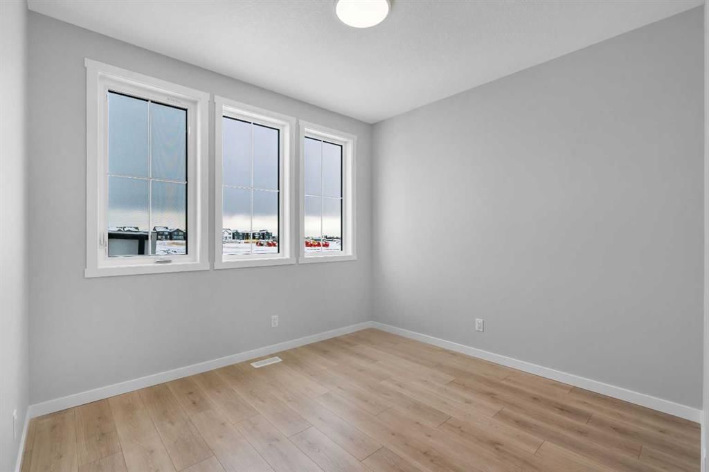 1277 Creekview Drive SW, Calgary — photo 3 of 38