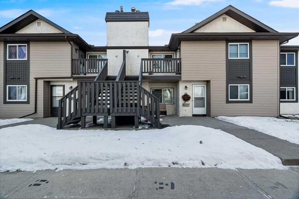 71 Cedar Springs Gardens SW, Calgary — photo 2 of 32